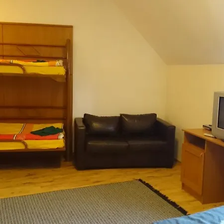 Tes Royal Plaza Apartment *
